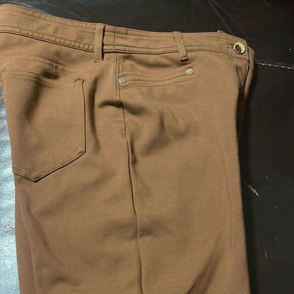 Chico’s “So Slimming” Refined Ponte Ankle Pant | Brown - Picture 12 of 16